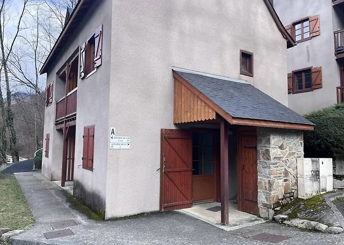 En Rez-de-chaussee, Parking - 4 Pers. - Fr-1-812-158 Appartement *